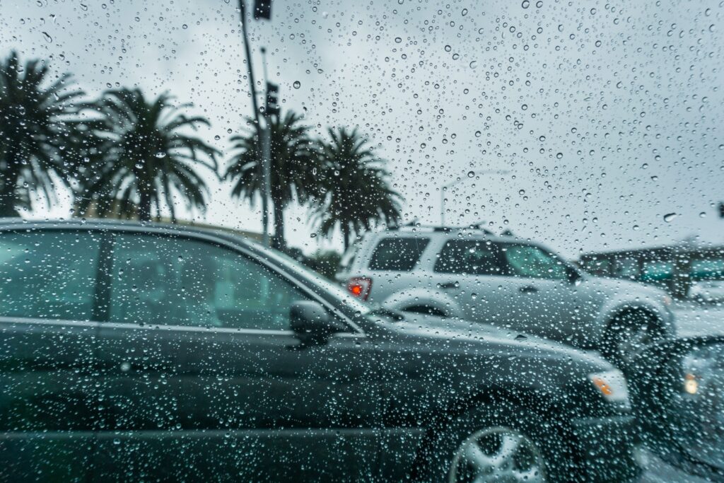 Los Angeles Wet Winter Car Accident Prevention